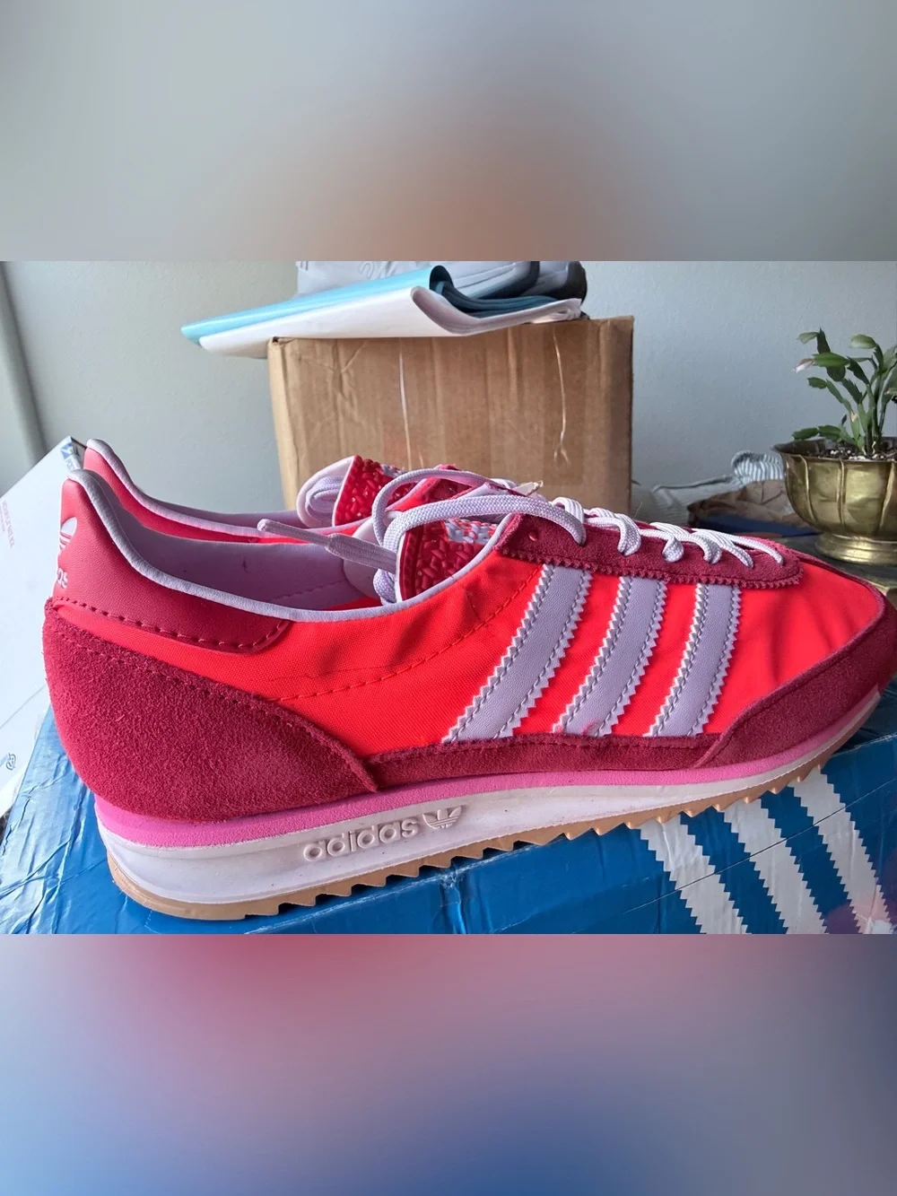 Adidas SL 72